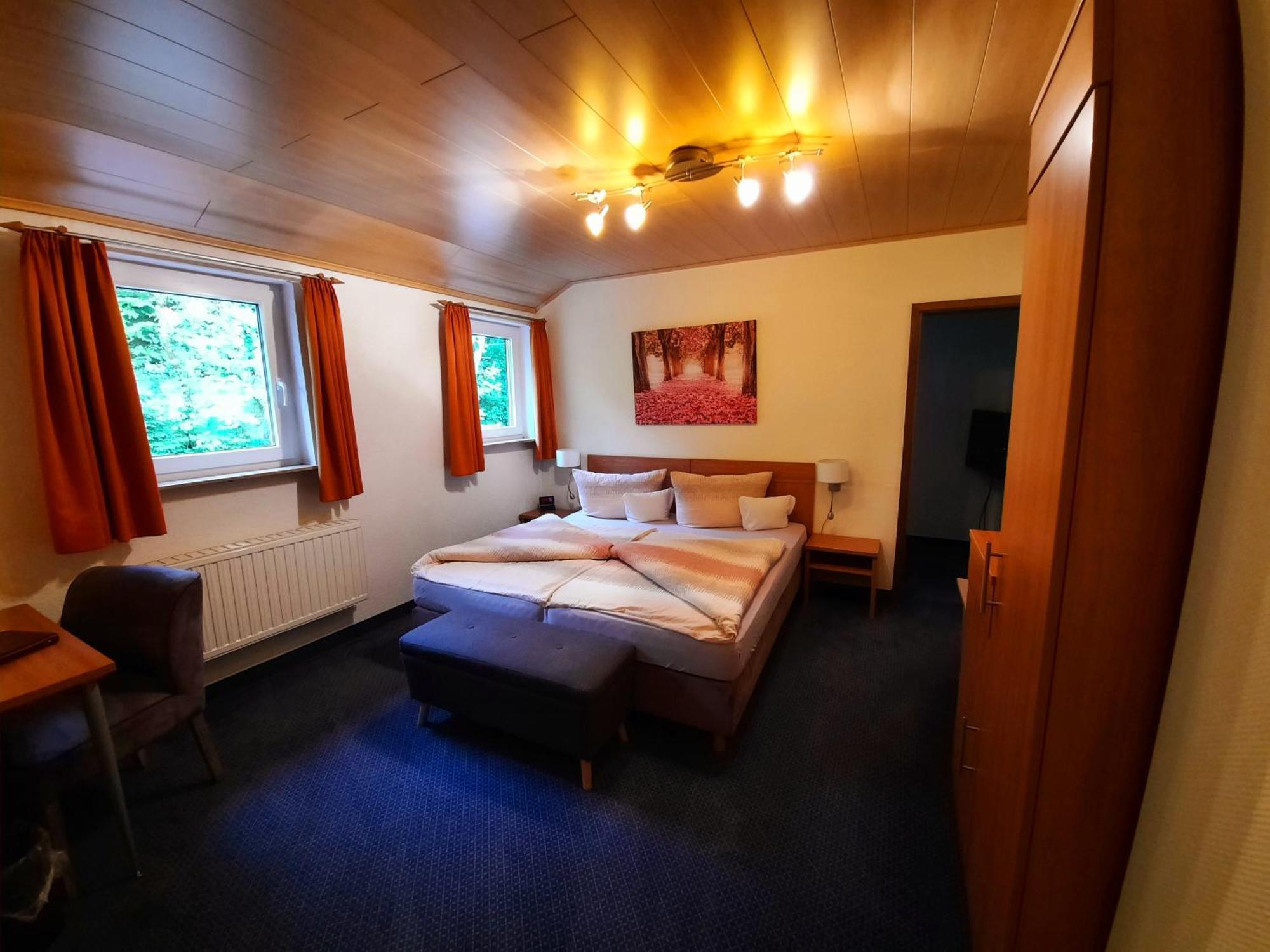 Double Room,1646330661:JPEG