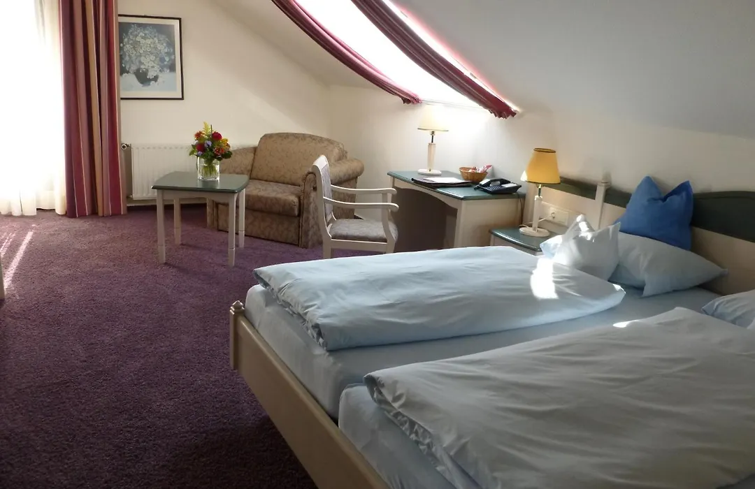 Sporthotel Zum Hohen Eimberg-1